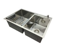 zlewozmywak-7549-inox-koszyk-dozownik-w-kuchni-przykladowo.jpg